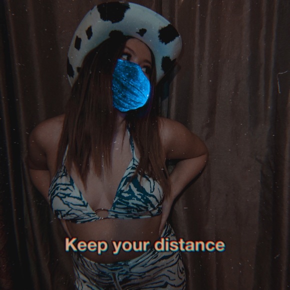 Led FaceMask - Picture 2 of 2